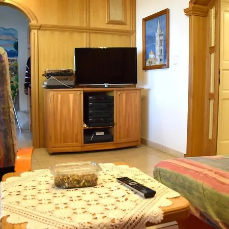 Holiday Ante Holiday home Dobropoljana